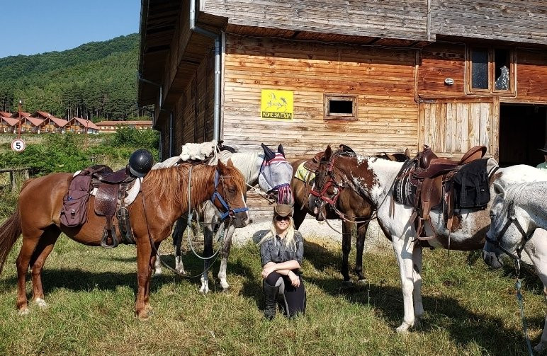 Horseback Riding Camp Ezdul-Hissarya必去景点