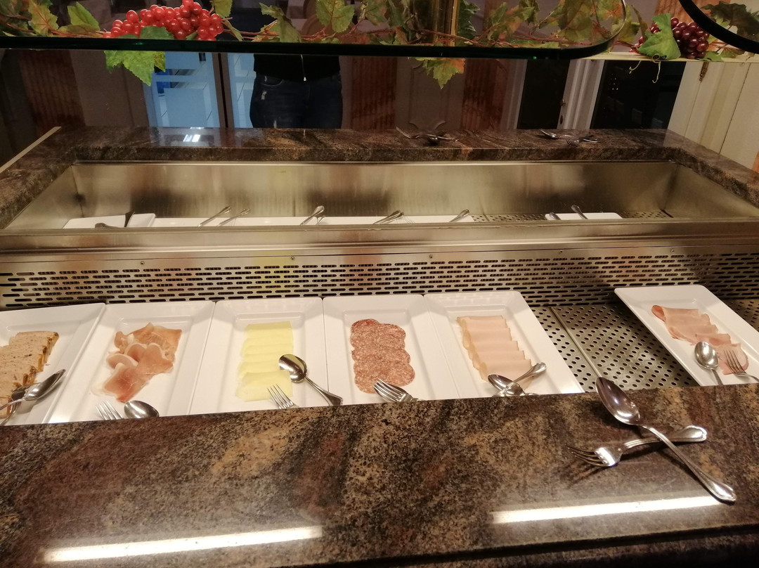 瑞士宫美食酒店及水疗中心主图