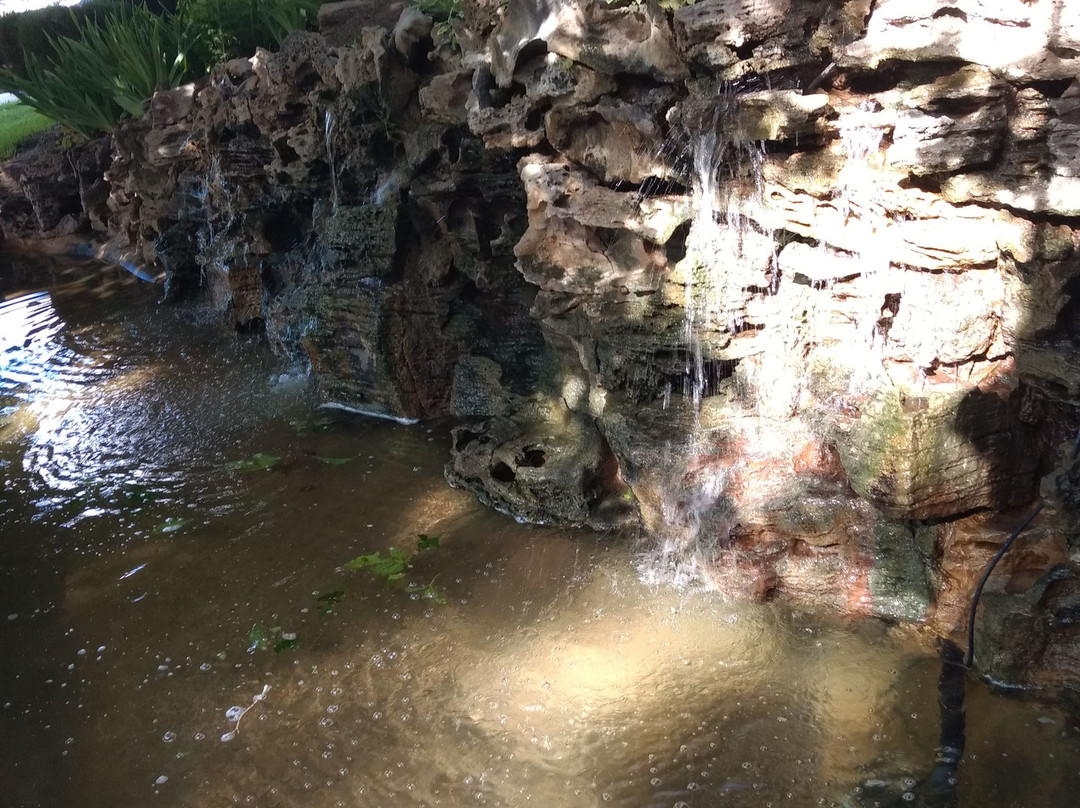 河流露台酒店主图