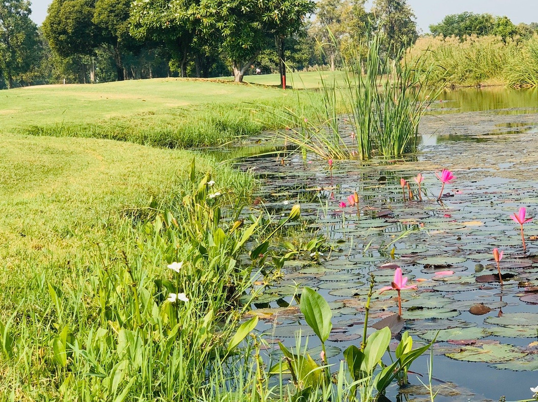 Flora Ville Golf & Country Club-巴吞他尼必去景点