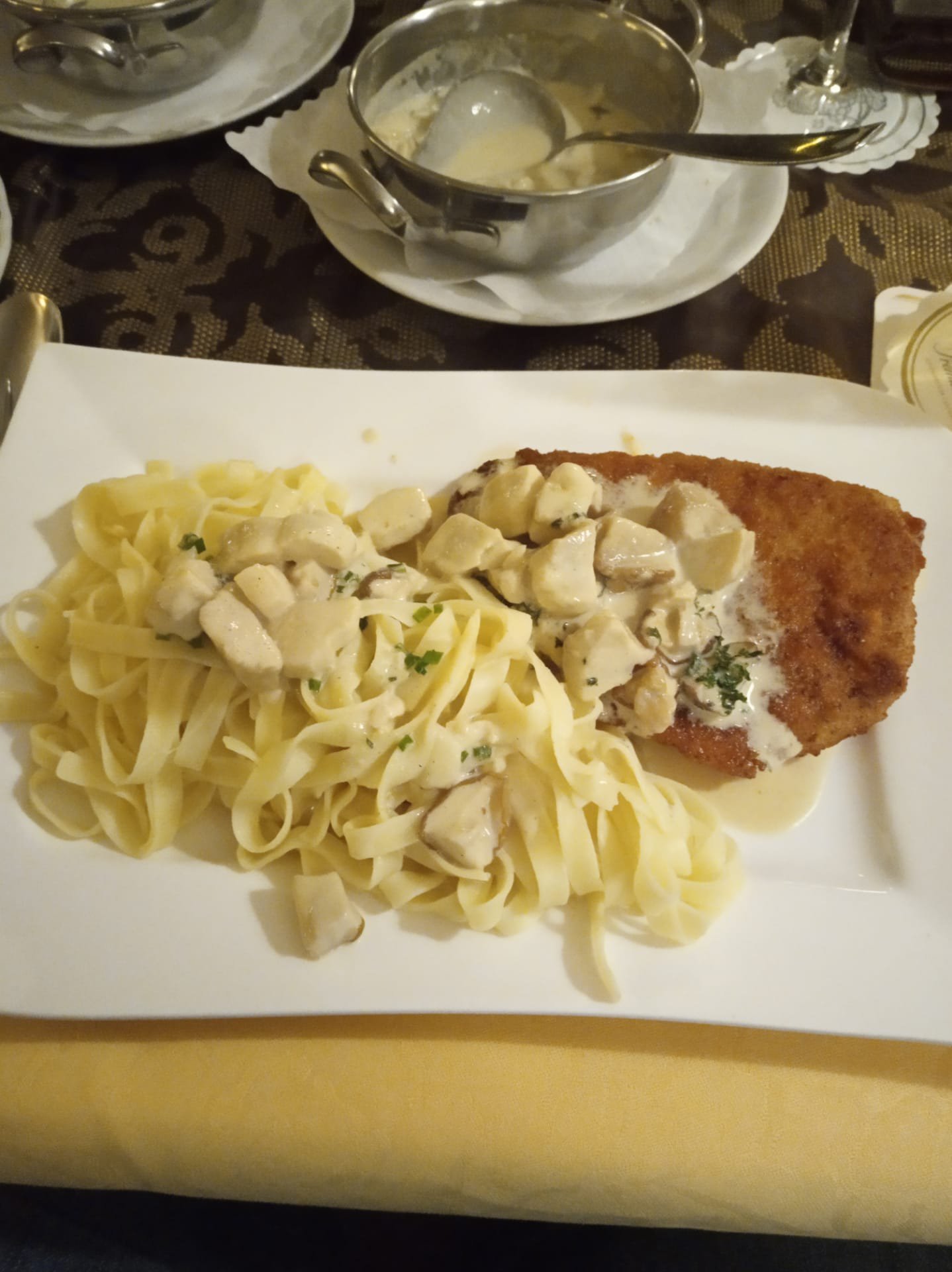 Hotel-Restaurant Berghof-官方