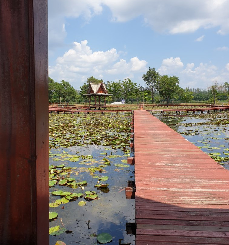 Nong Han Chaloem Phra Kiat Park景点图片