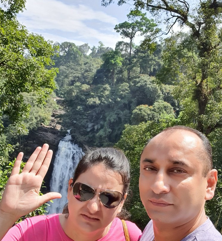 Valara waterfalls-伊杜基必去景点