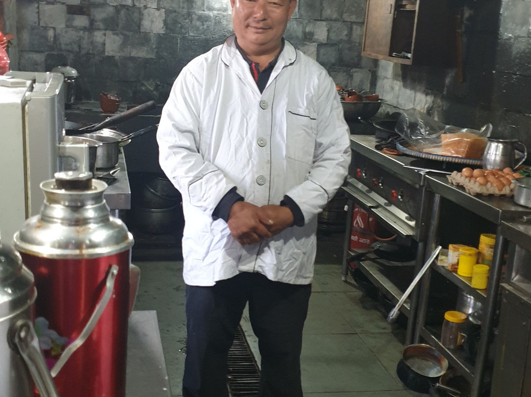 卧云加尔酒店主图