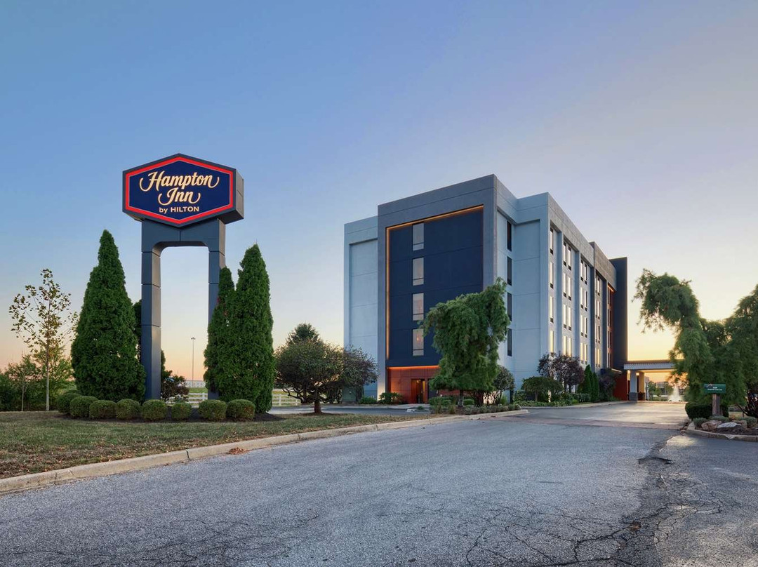 Hampton Inn Louisville-Northeast主图