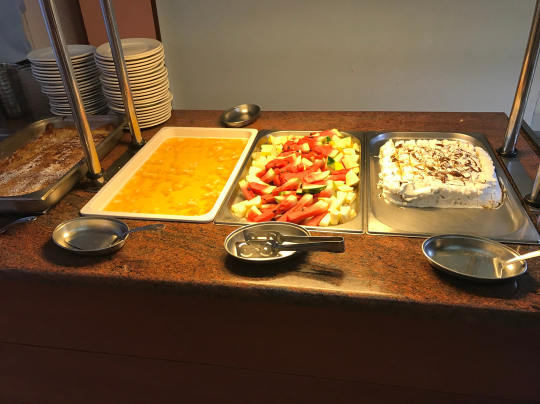 Silver Beach Hotel主图