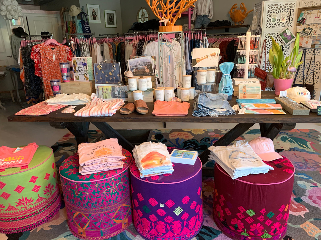 Pink & Navy-Anna Maria必去景点