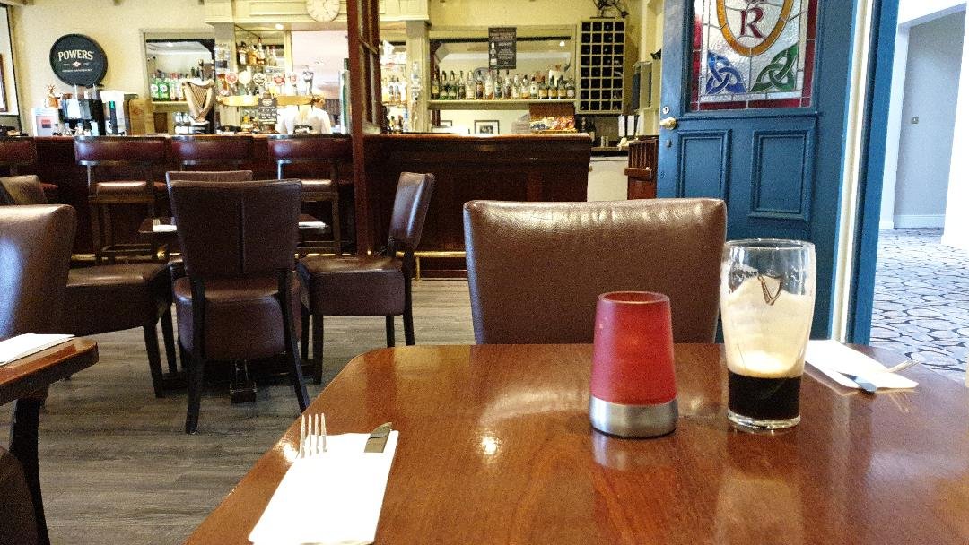 雷迪森公园客栈香农机场酒店-餐饮