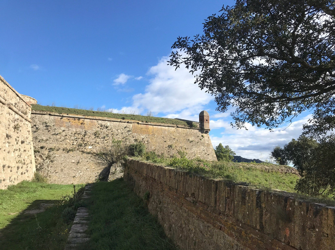 Fort de Bellegarde景点图片