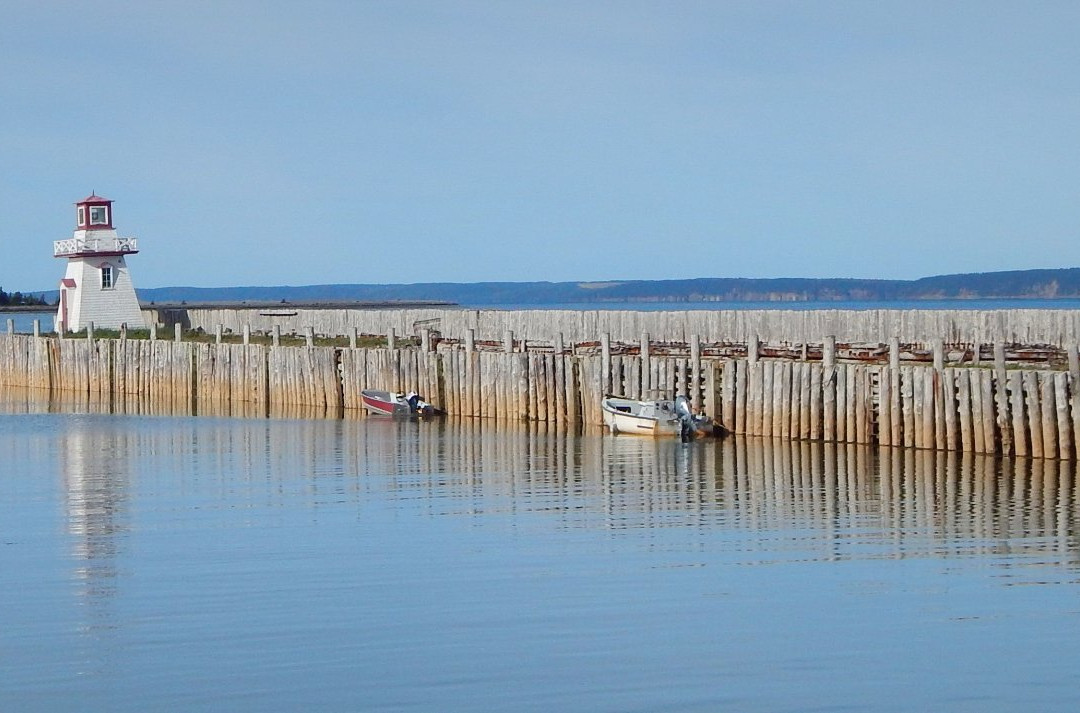Belliveau Cove Lighthouse景点图片
