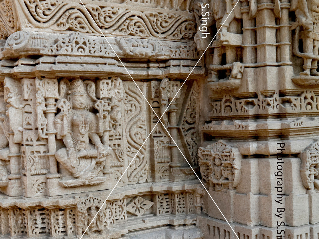 Hathee Singh Jain Temple景点图片