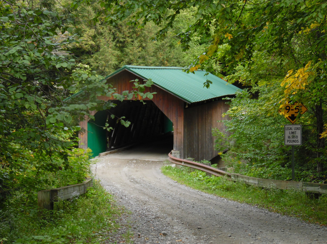 West Hill Covered Bridge-Montgomery必去景点