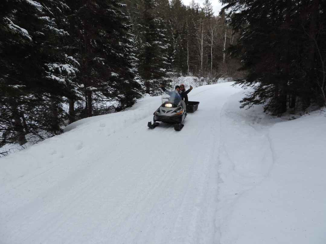 Pourvoirie Club Hosanna Day Tours-Trois Rives必去景点