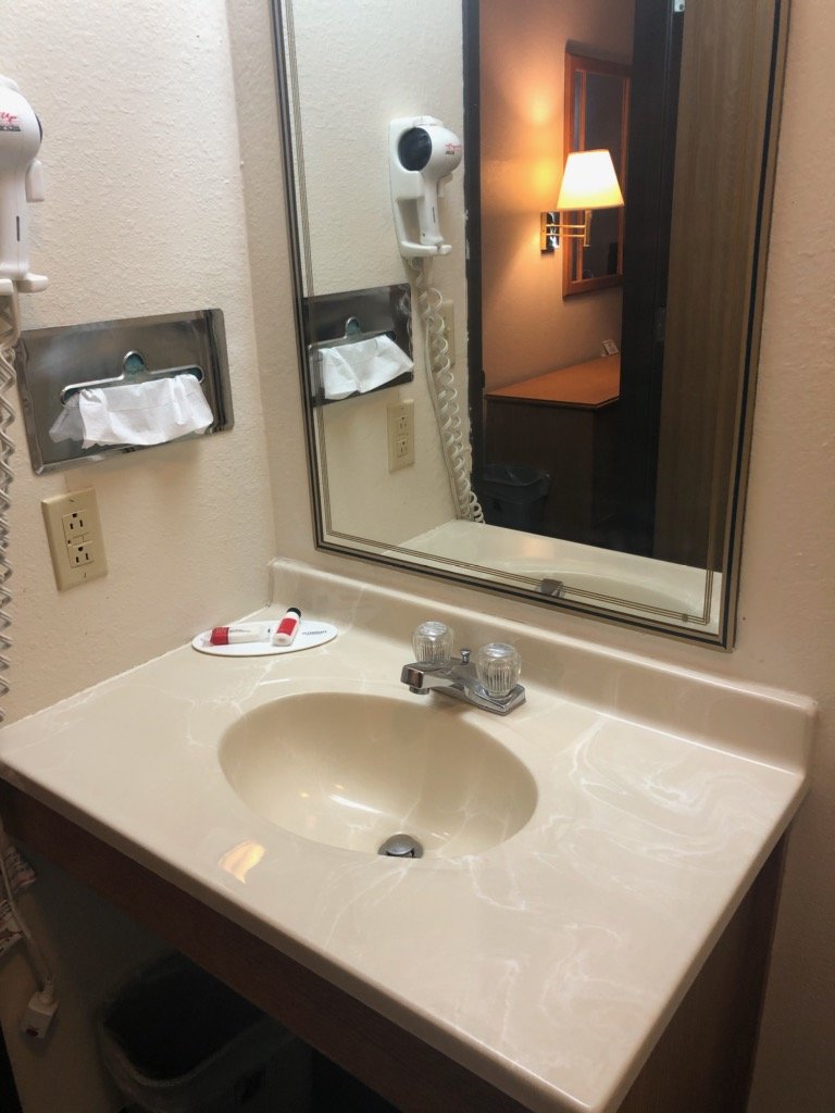 Super 8 by Wyndham Potosi-浴室