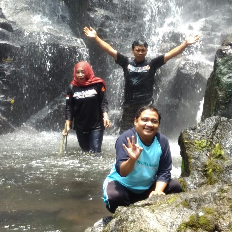 Coban Jodo Waterfall景点图片
