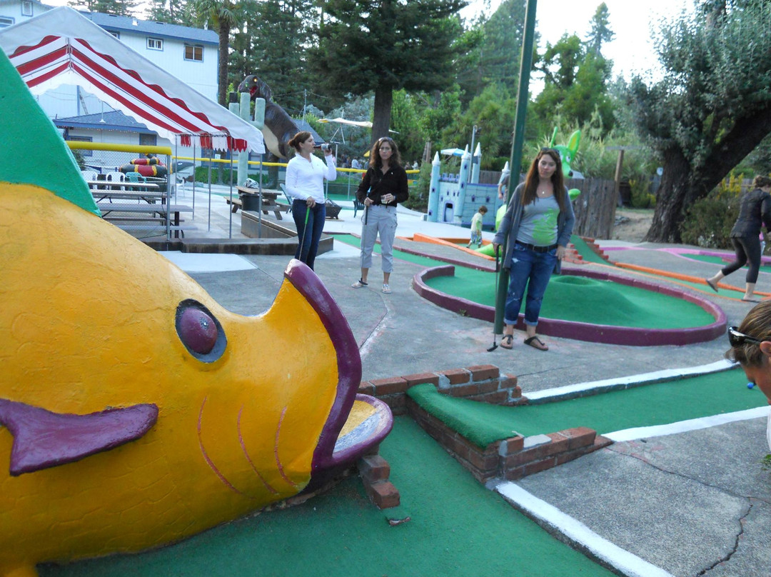 Pee Wee Golf & Arcade景点图片