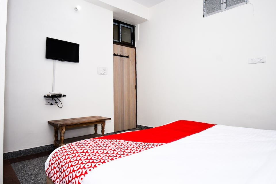 OYO 27876 Hotel Preminn主图