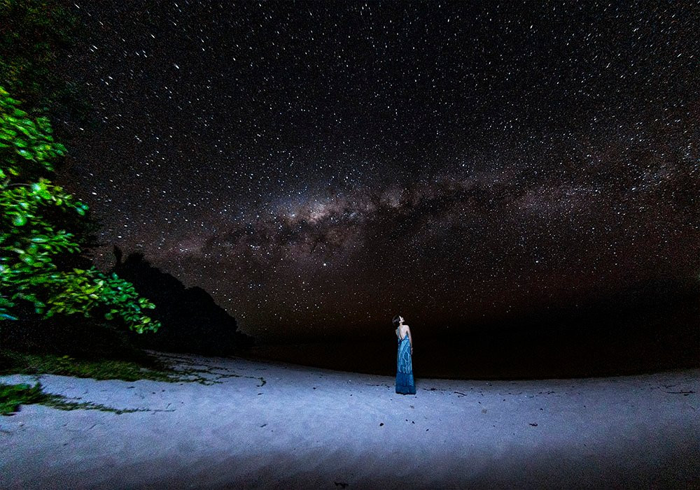 海滩度假酒店主图