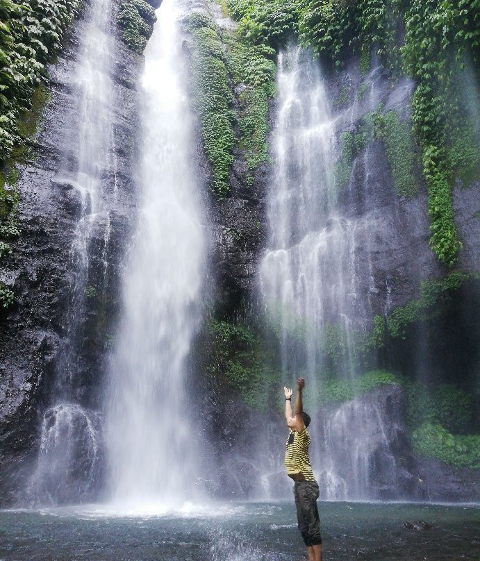 Fili Waterfall景点图片