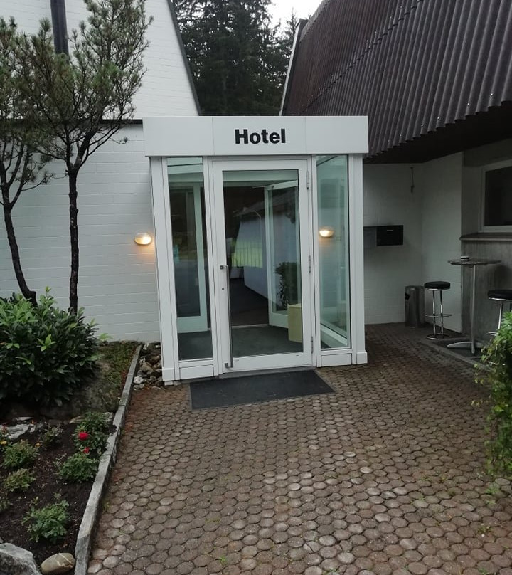 Fanas酒店住宿-Hotel Restaurant Grusch