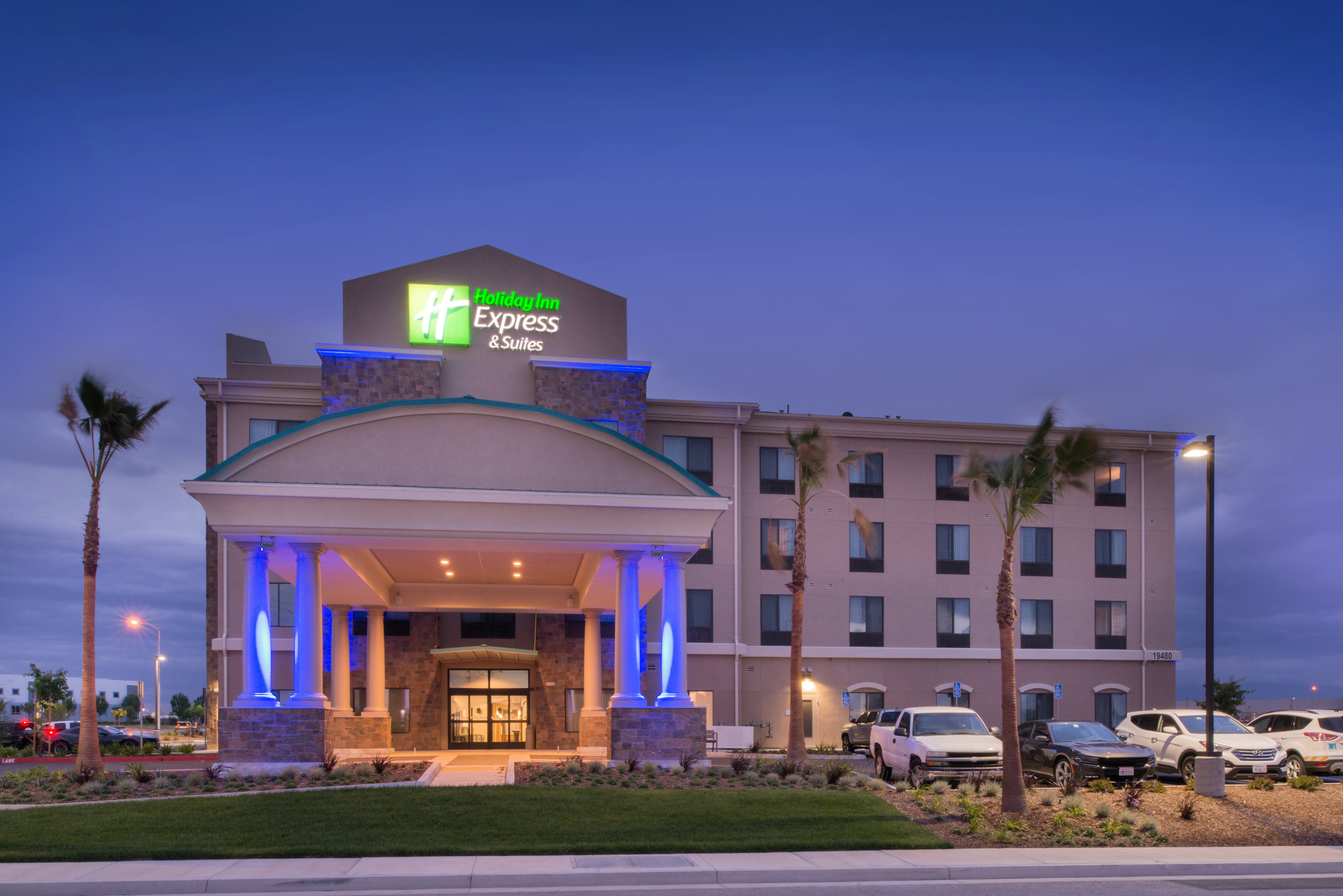 Holiday Inn Express & Suites Bakersfield Airport By IHG-官方