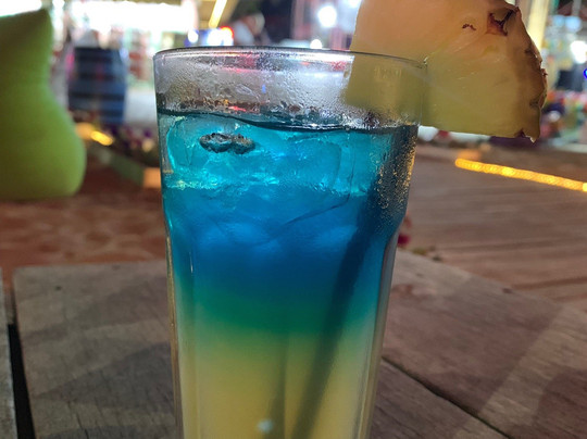 Gulliver Cocktail Bar-晴滩必去景点