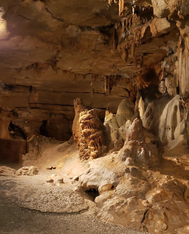 Seneca Caverns-Riverton必去景点