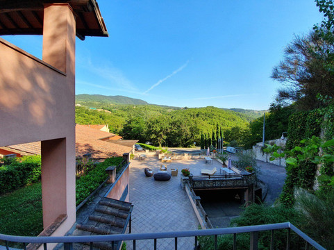 梅里迪安娜乡村酒店主图