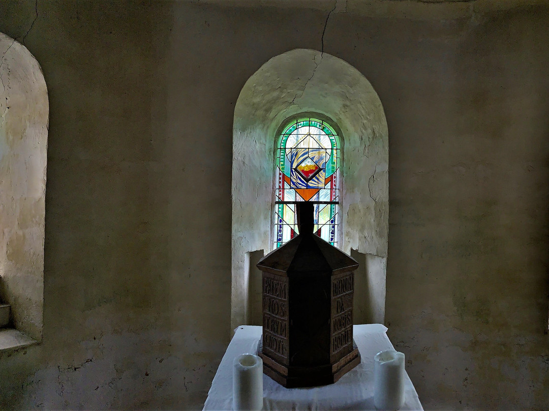 Eglise Saint-Gaudent-Sommieres-du-Clain必去景点