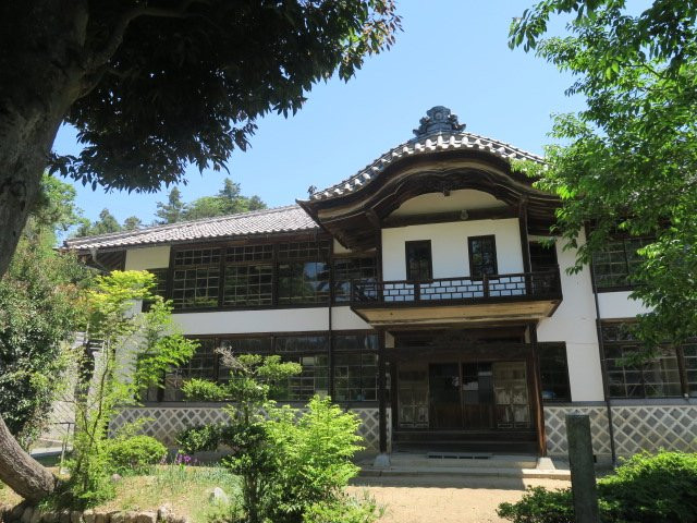 Shimoichida School-高森町必去景点