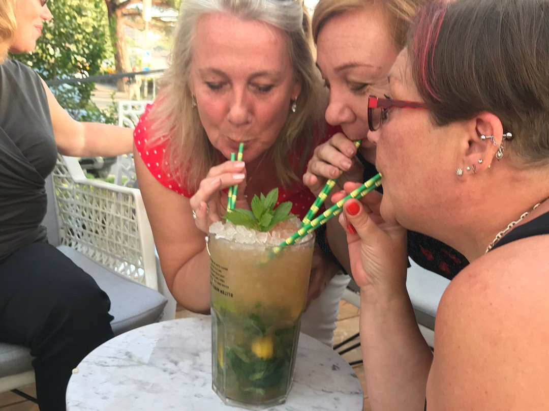 Purple Fish Lounge Bar-蒙特勒必去景点