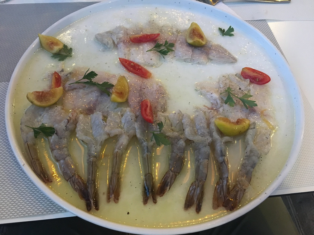 Umami Beach Resort主图