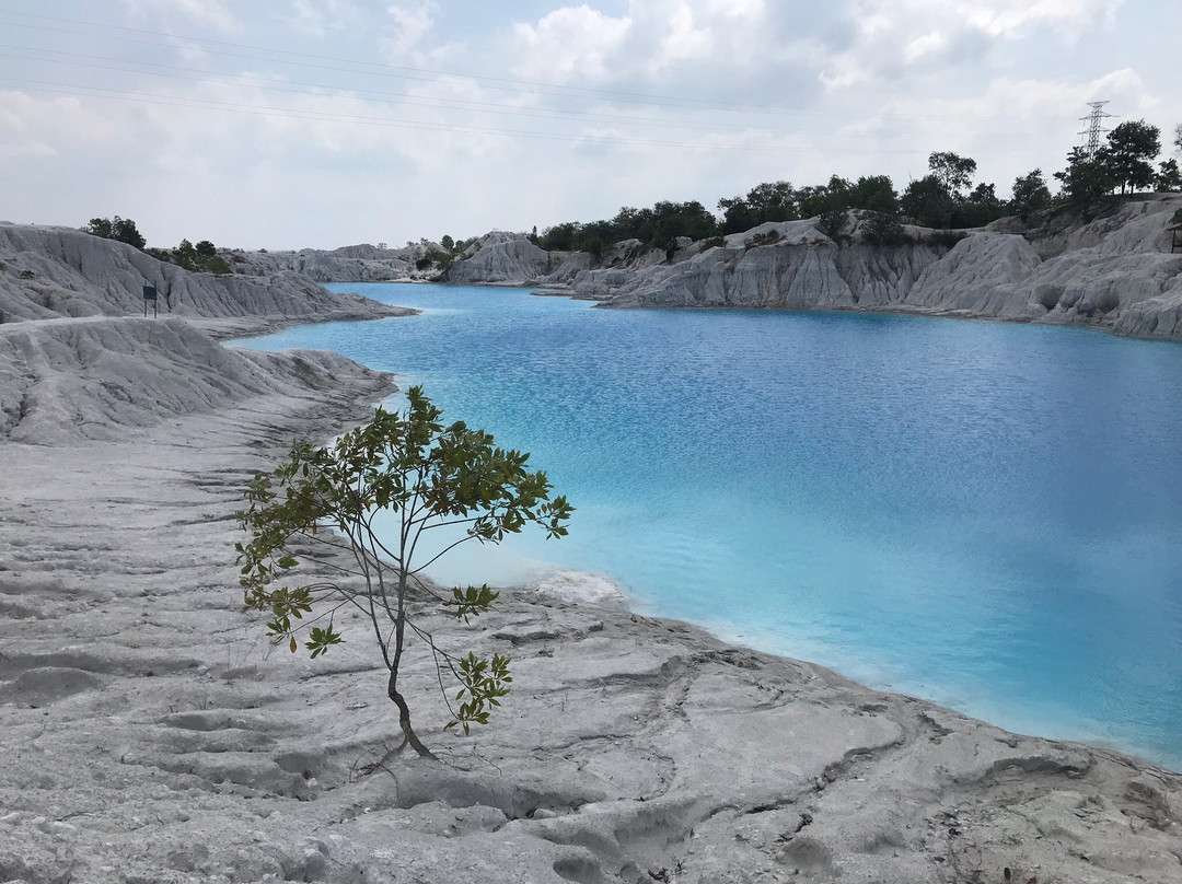 Kaolin Lake景点图片
