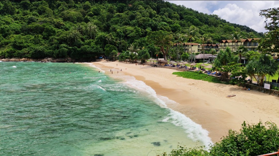 美林海滩度假村主图