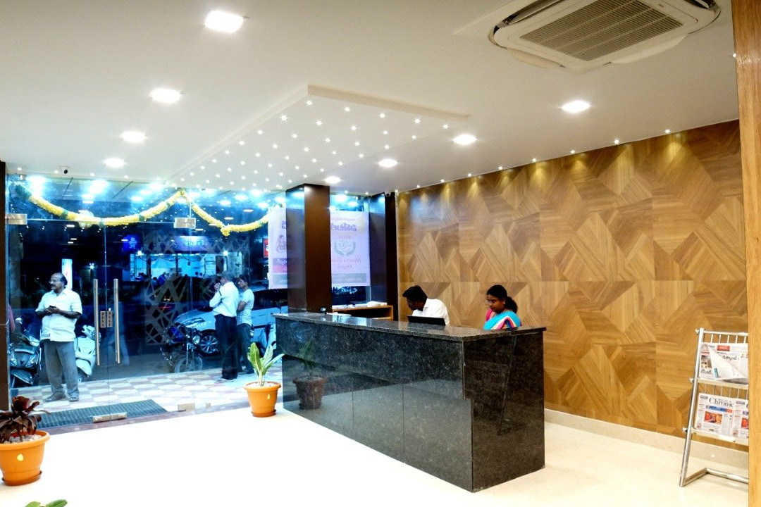 Hotel Mourya Grand