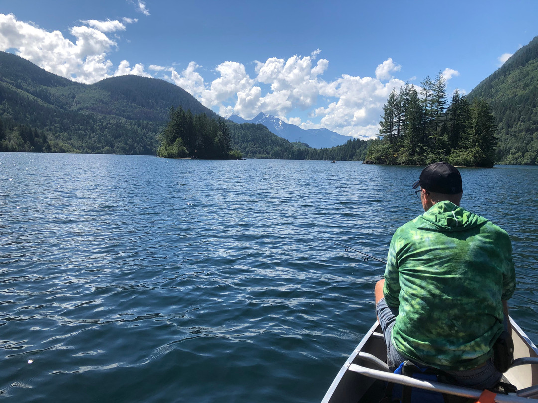 Hicks Lake-哈里逊温泉必去景点