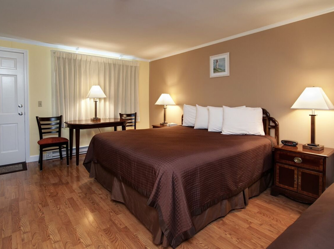 Cape Cod Harbor House Inn主图