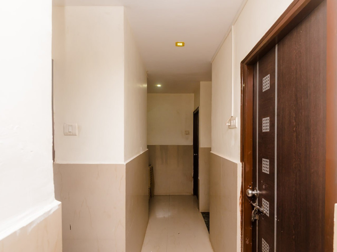 OYO 23285 The Diplomat Lodging主图