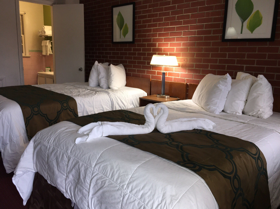 Twi-Lite Motel主图