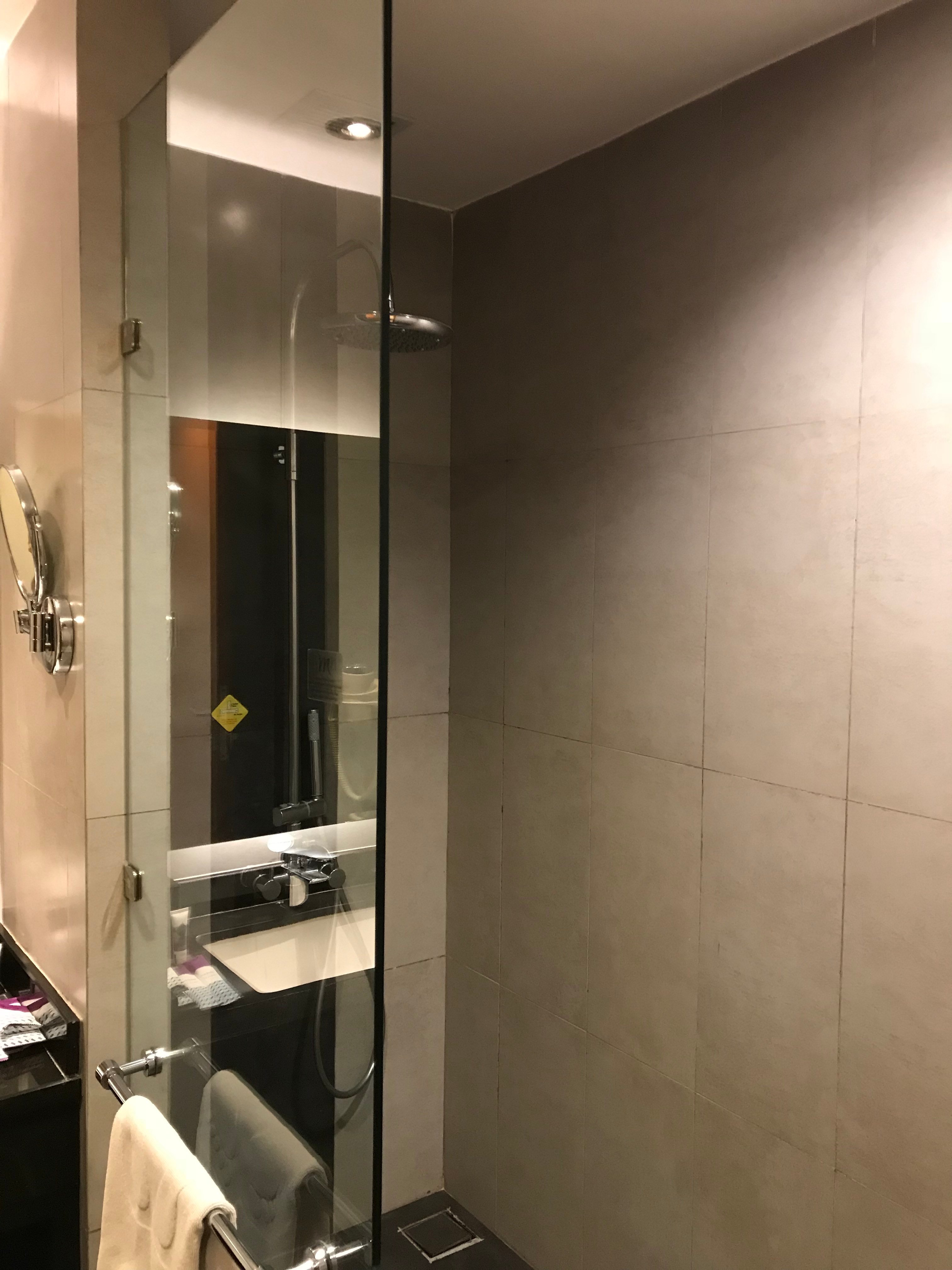 FUGO Hotel Banjarmasin-浴室