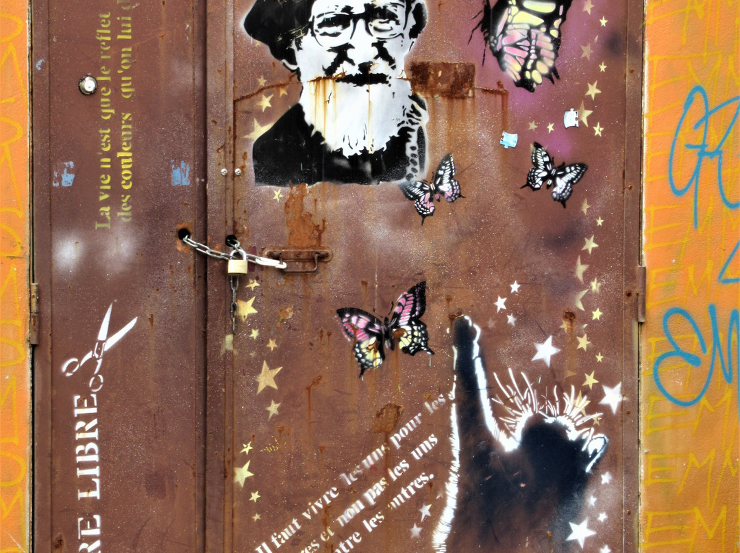 Fresque "Abbé Road" - Gregos et Nice Art-讷伊普莱桑斯必去景点