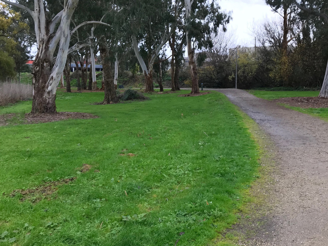 The Linear Park Arts Discovery Trail景点图片