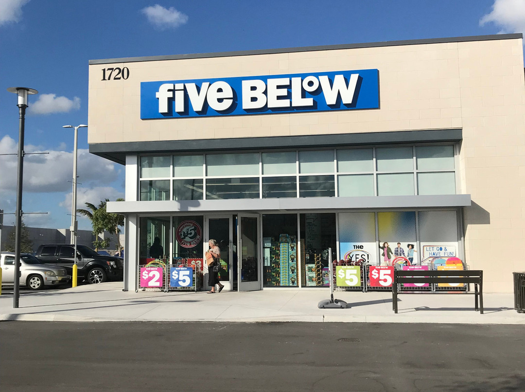 Dania Pointe-达尼亚滩必去景点