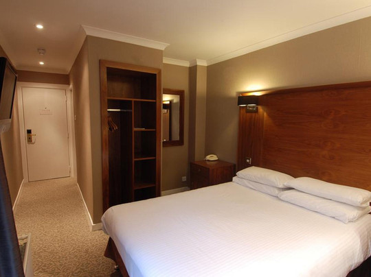 克拉德汉酒店主图