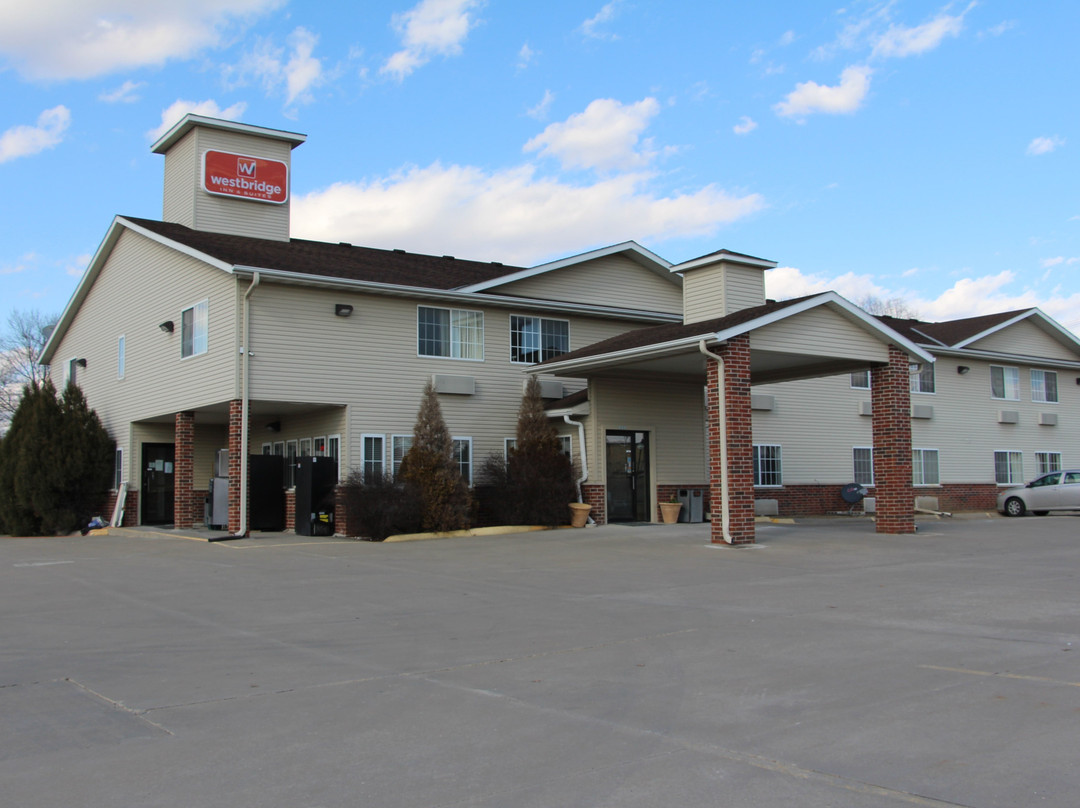 Westbridge Inn & Suites Carrollton主图