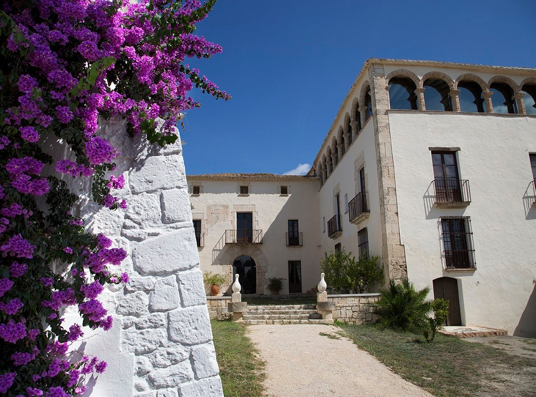 Can Ràfols dels Caus-Avinyonet del Penedes必去景点