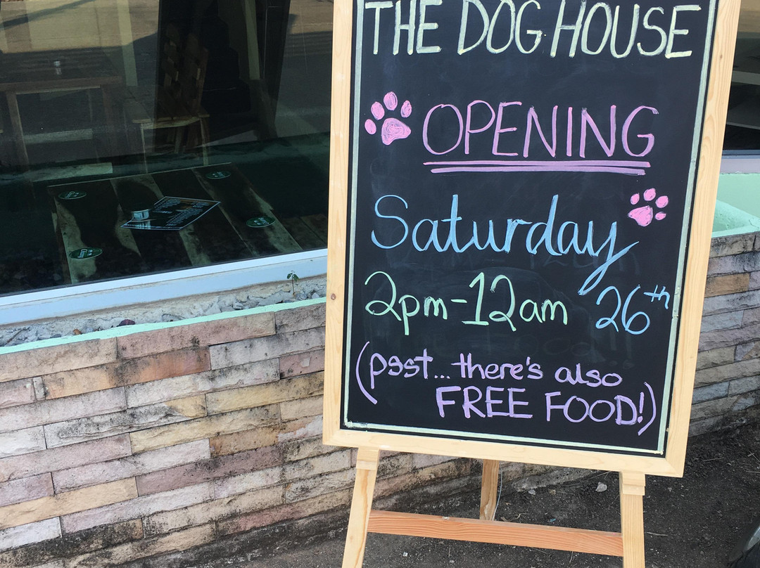 The Dog House Bar-桑卡拉武里必去景点