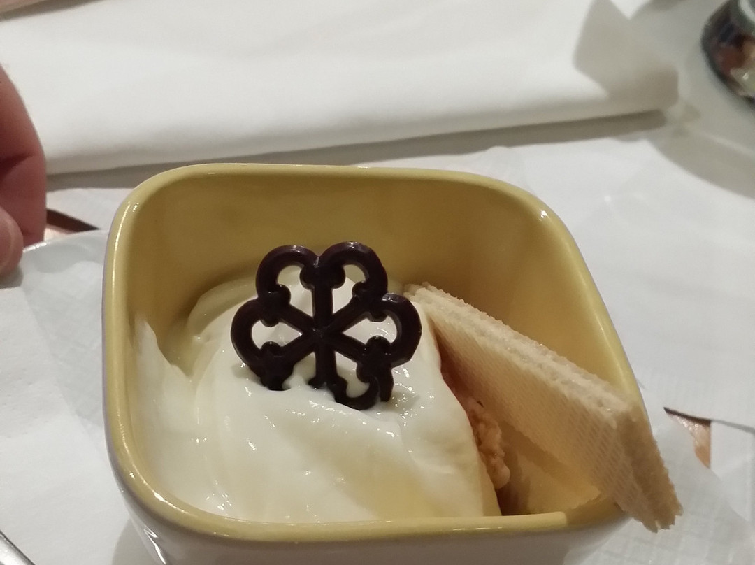 佐波斯特酒店主图