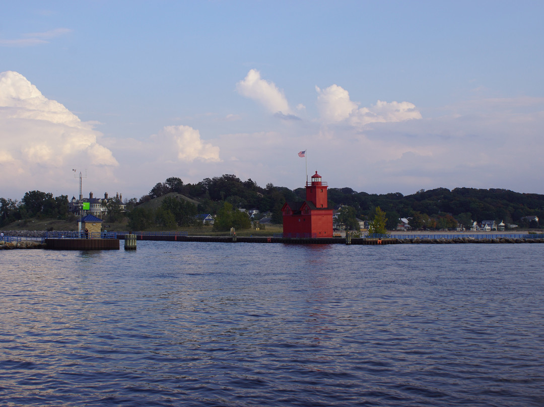 Big Red Lighthouse-荷兰村必去景点