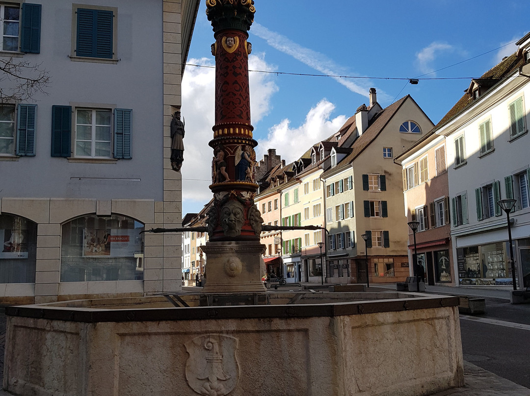 Fontaine de la Vierge-德莱蒙必去景点